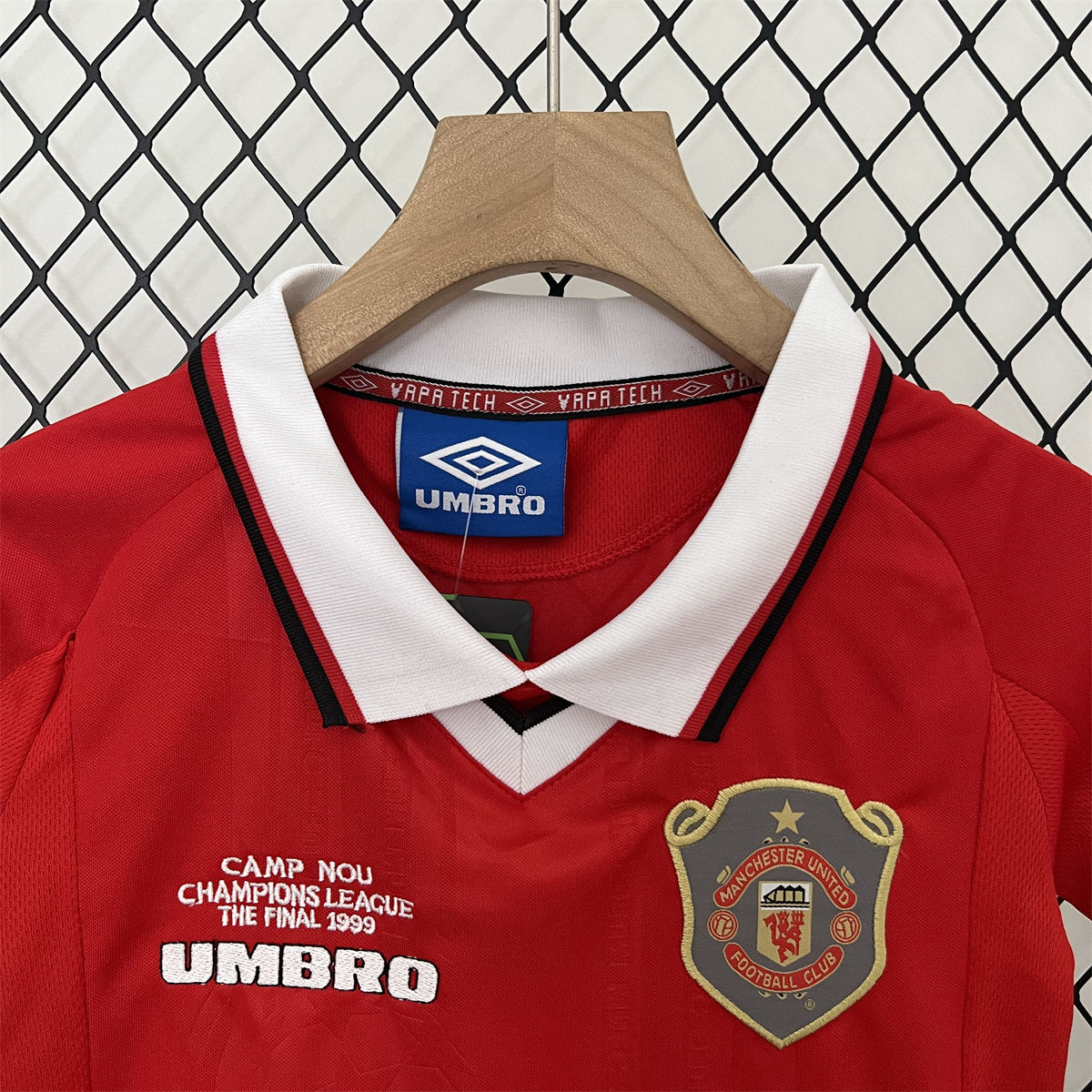 Retro Manchester United 99/00 home  jersey Kid Kits Size 16-28