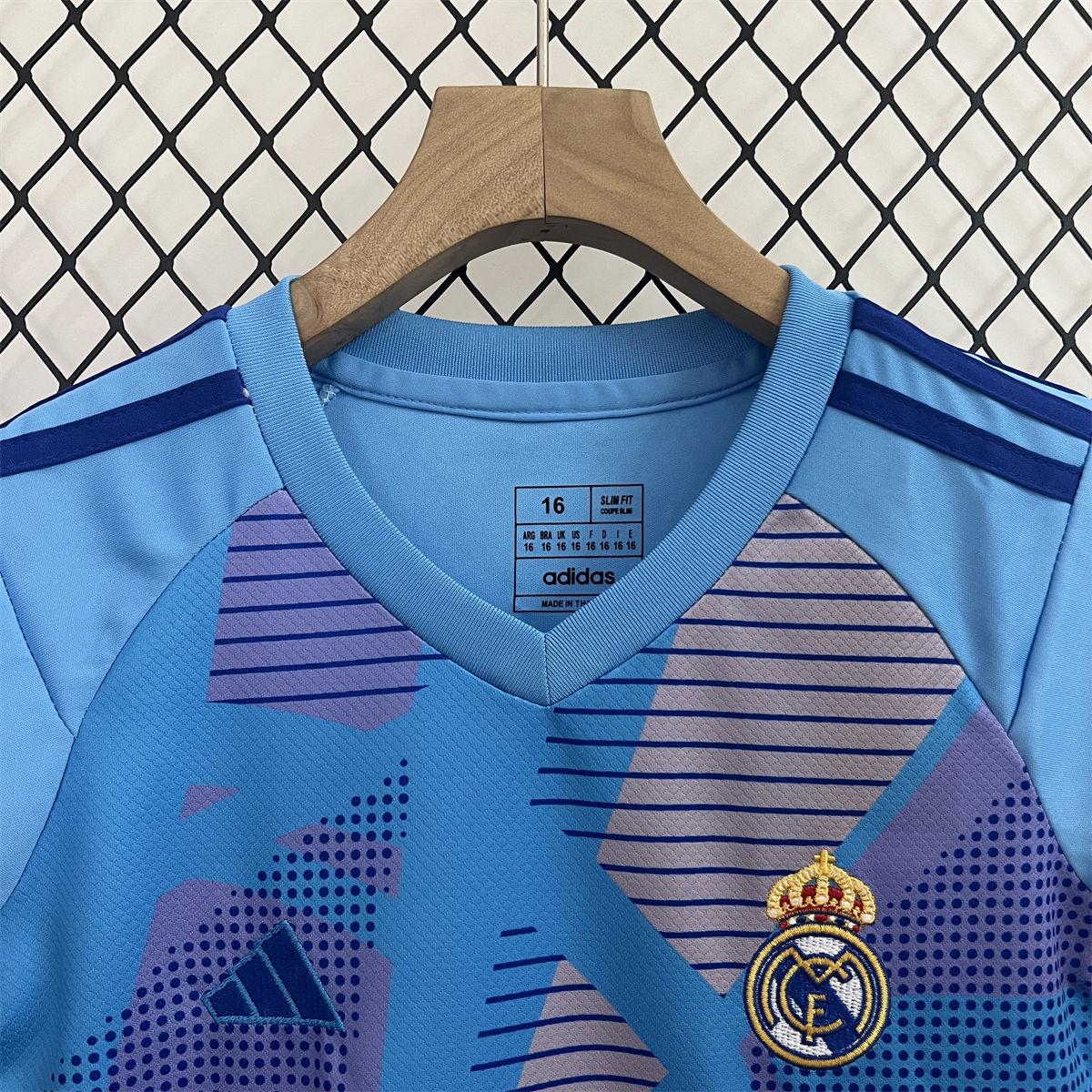 24/25 Real Madrid Goalkeeper Real Madrid Blue jersey Kid Kits Size 16-28