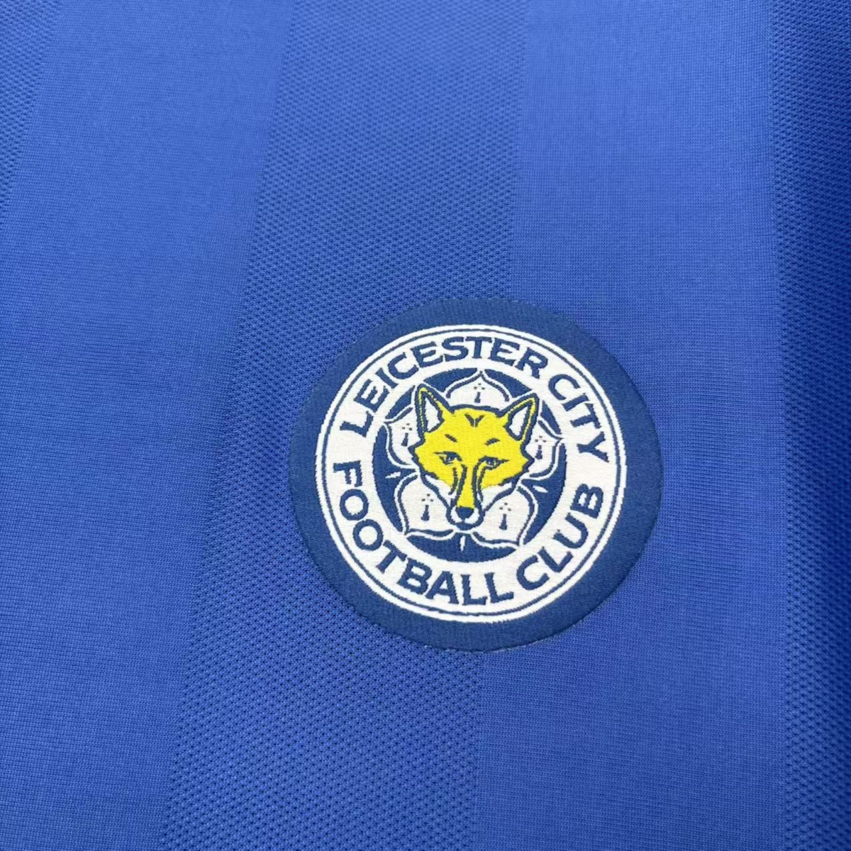 Retro Leicester City 2015/16 Home Jersey Fan Version