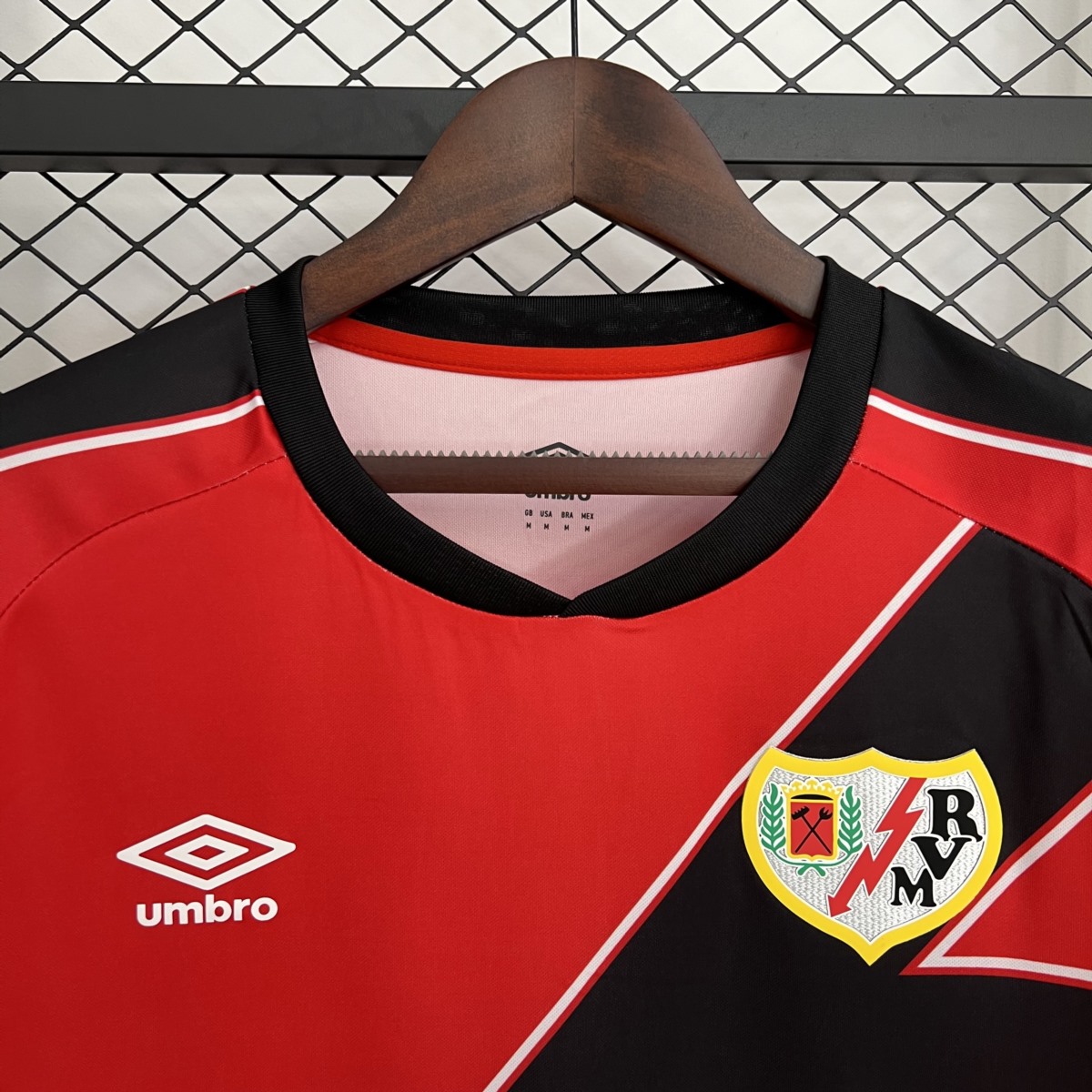2025/26 Rayo Vallecano Away Jersey Fan Version