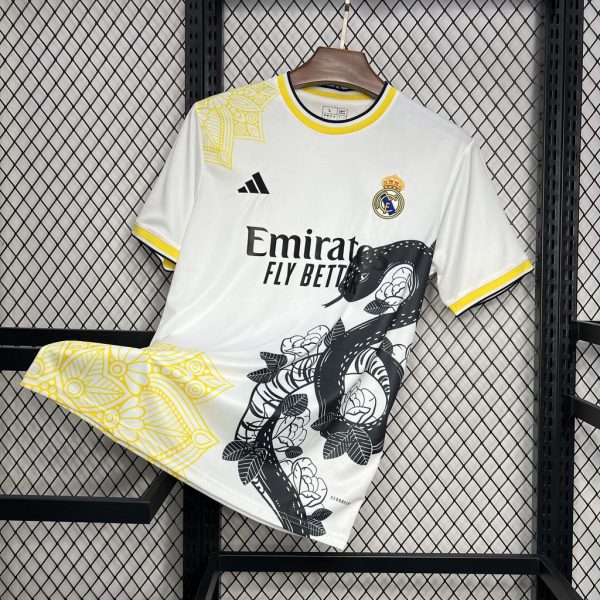 24/25 Real Madrid White and black Mamba special edition Jersey Fan Version