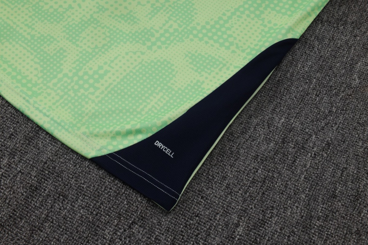2026 Manchester City Light Green Training Set Shirt andShorts