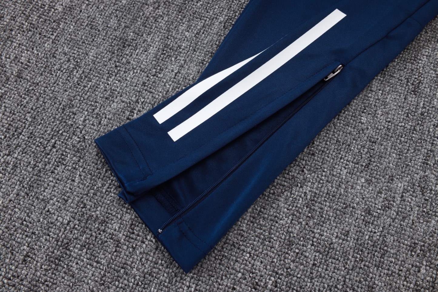 202526 Riyadh royal blue Long-sleeved half-pull training kit Football team kit