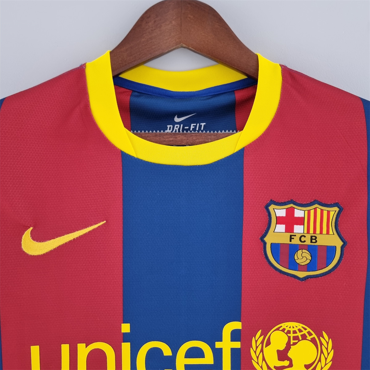 Retro Barcelona 10/11  Long Sleeve UEFA Champions League Home jersey Fan Version