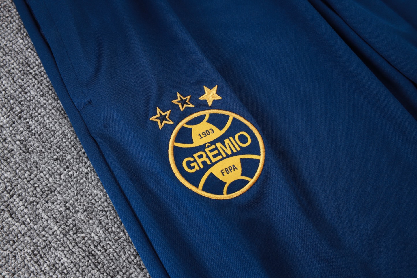 202526 Gremio cyan Long-sleeved half-pull training kit Football team kit