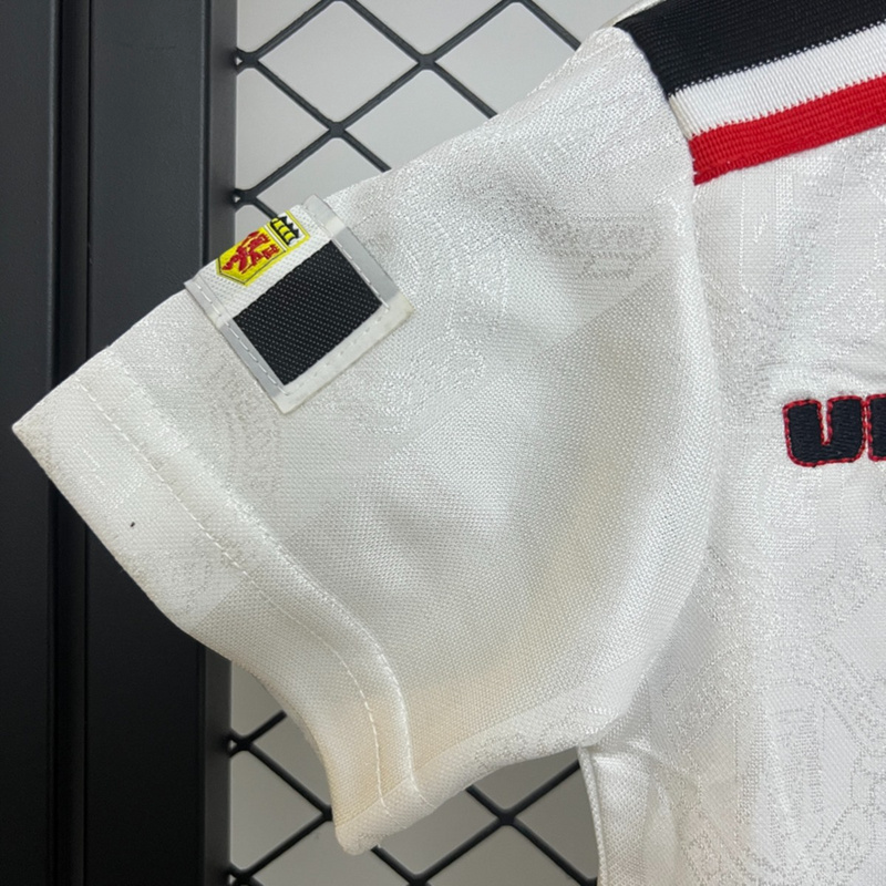 Retro Manchester United 97/98 away jersey Kid Kits Size 16-28