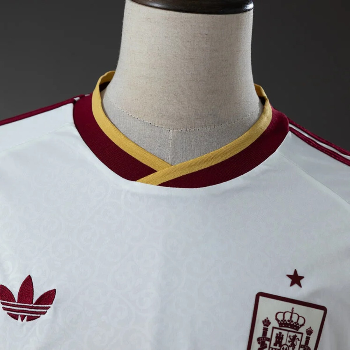 Spain 2026 World Cup Away Jersey Long Sleeve Fan Version