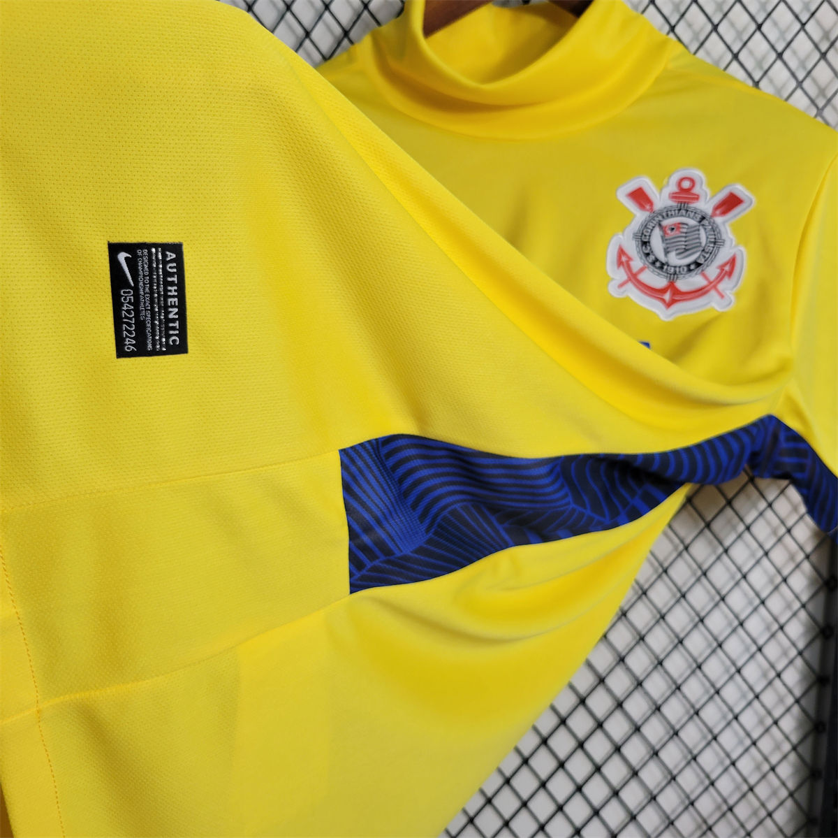 Retro 2014/15 Corinthians goalkeeper Yellow jersey Fan Version