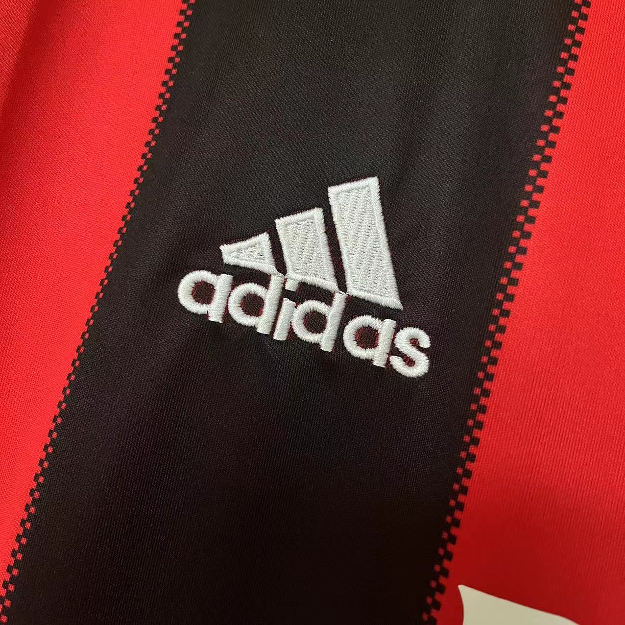 Retro AC Milan 2010/11 Home jersey Fan Version