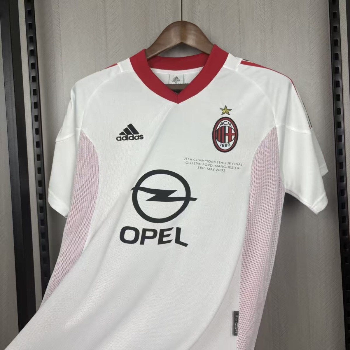 Retro AC Milan 2002/03 Away jersey Fan Version
