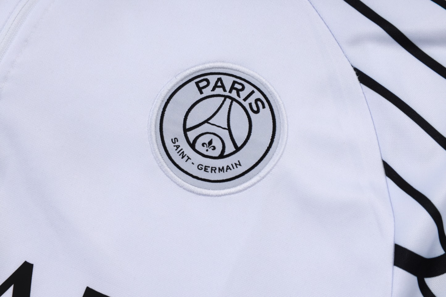 202526 Paris white Long-sleeved half-pull training kit Football team kit