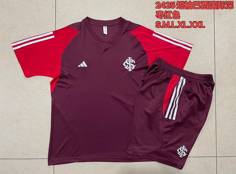 24/25 Internacional Red Training Set Shirt and Shorts