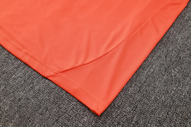 24/25 Manchester United Orange Training Set Shirt and Shorts