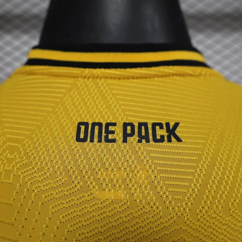 24/25 Wolves Home Jersey Player Version