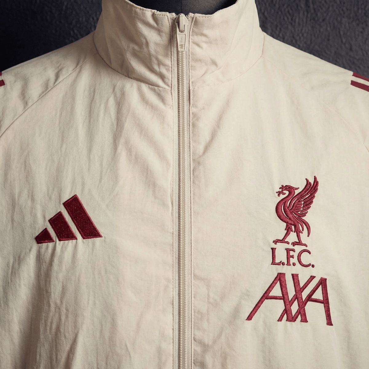 2026 Liverpool Beige Jacket Windbreaker Sport Unifom