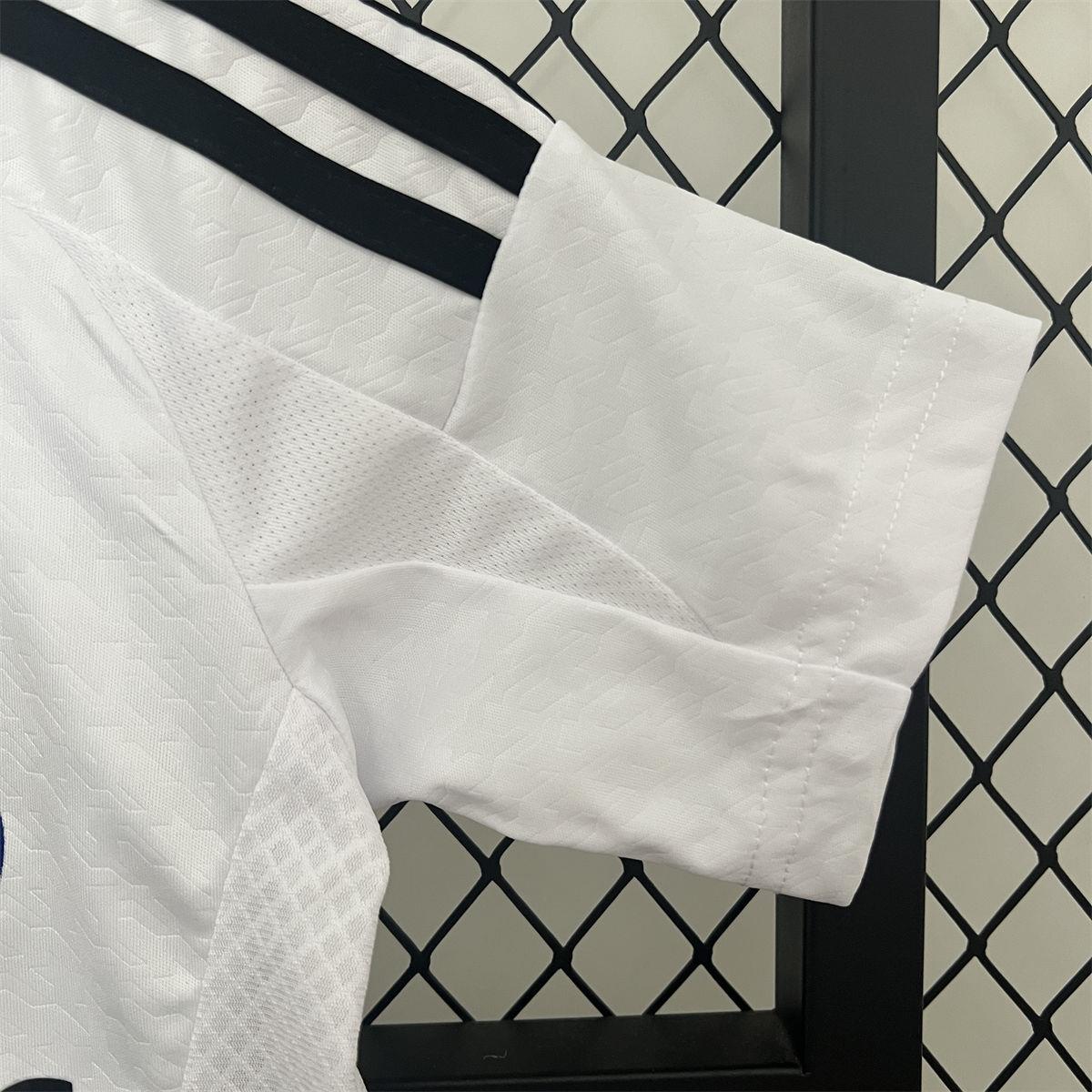 24/25 Real Madrid Home jersey Kid Kits Size 16-28