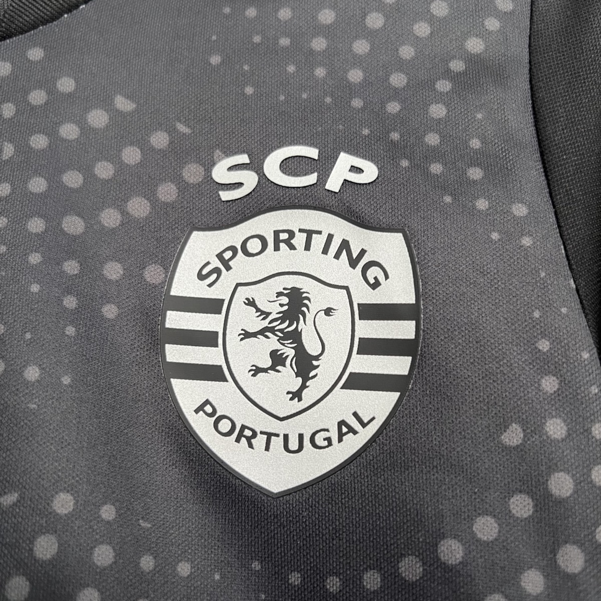2025/26 Sporting Lisbon Special Edition Black jersey kids Kits size: 16-28
