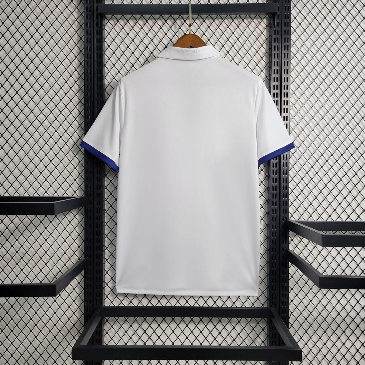Retro Real Madrid 16/17 Home jersey Fan Version