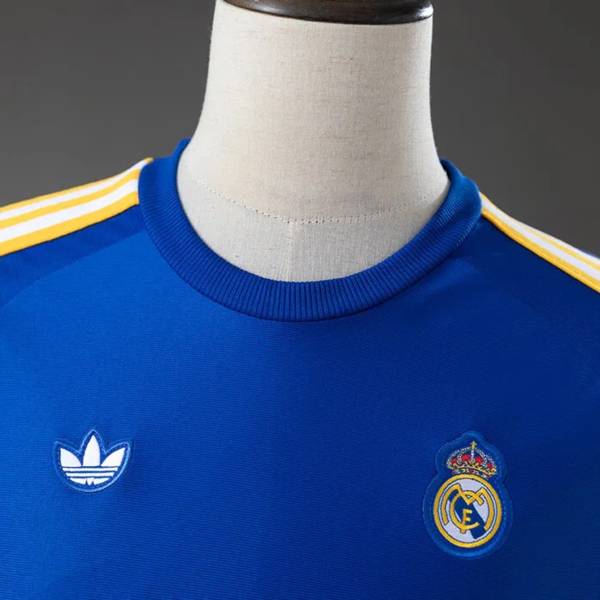 2026 Real Madrid Originals Blue T-Shirt Fan version