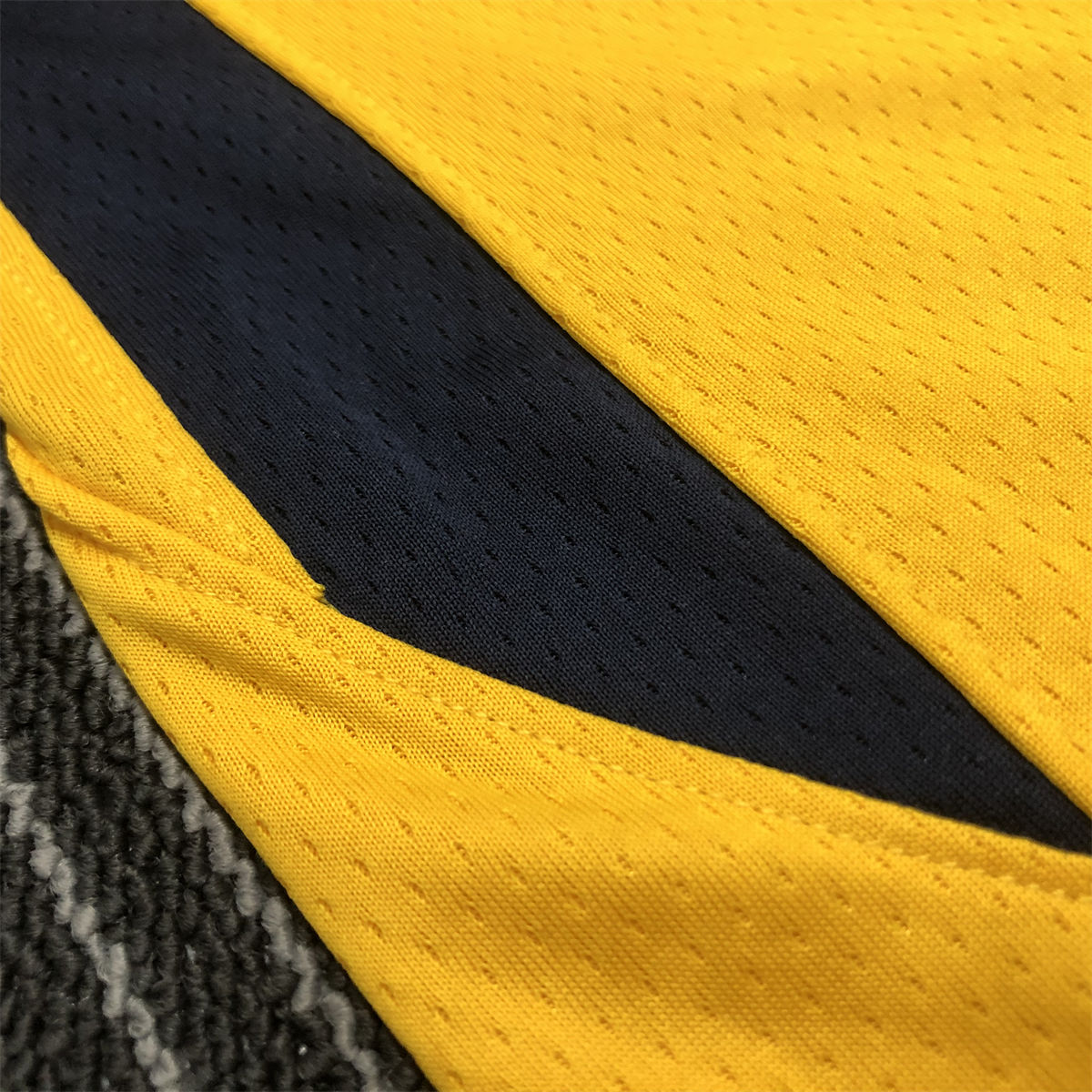 NBA Utah Jazz V-Neck Yellow Jersey MITCHELL#45 S-XXL