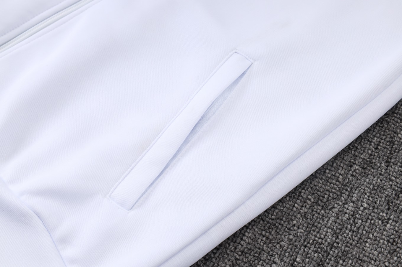 2026 Real Madrid White Jacket Training Suit Set