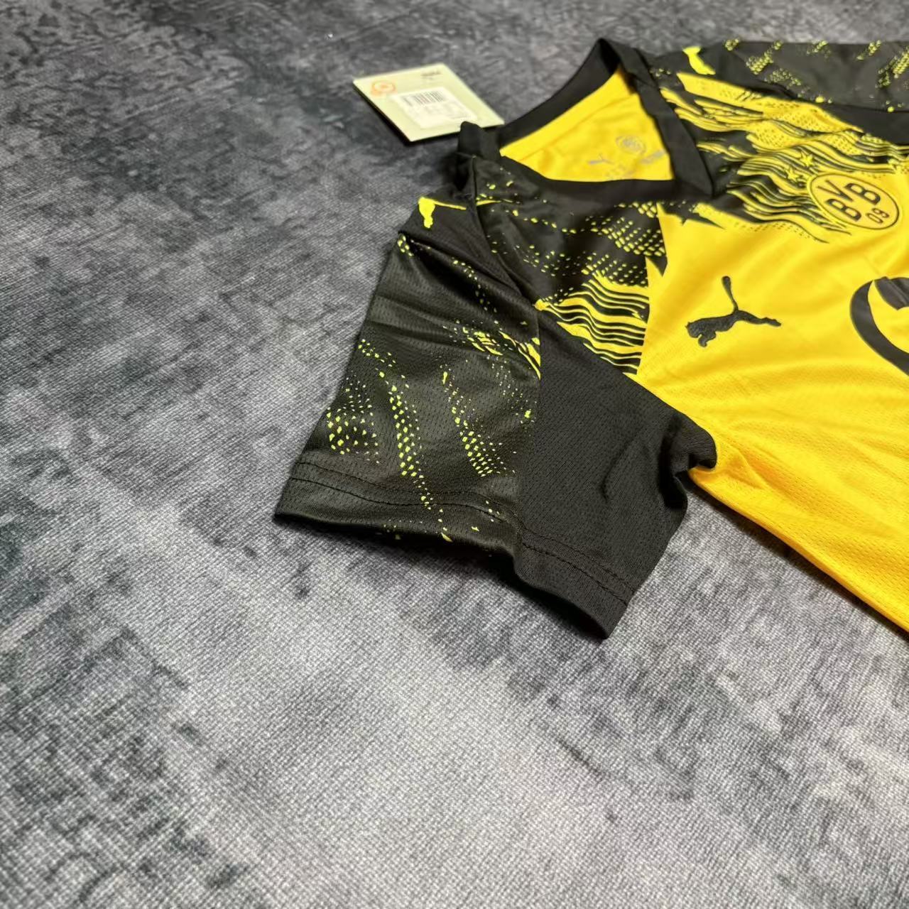 25/26 kids Dortmund home jersey Kid Kits Size 16-28