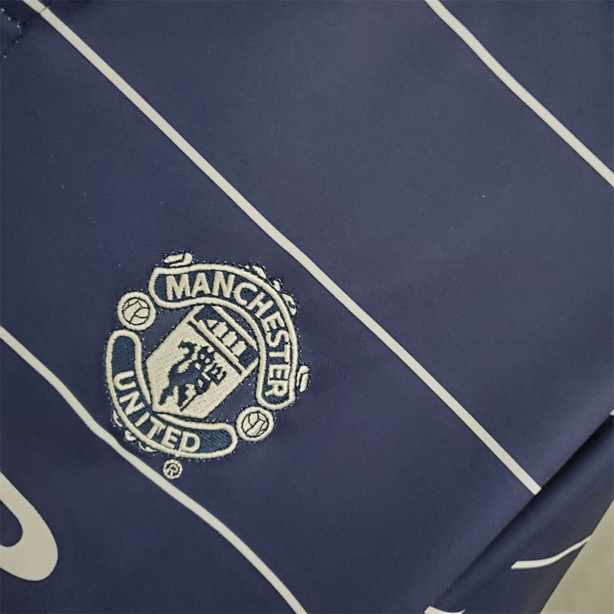 Retro Manchester United 99/00 away jersey Fan Version