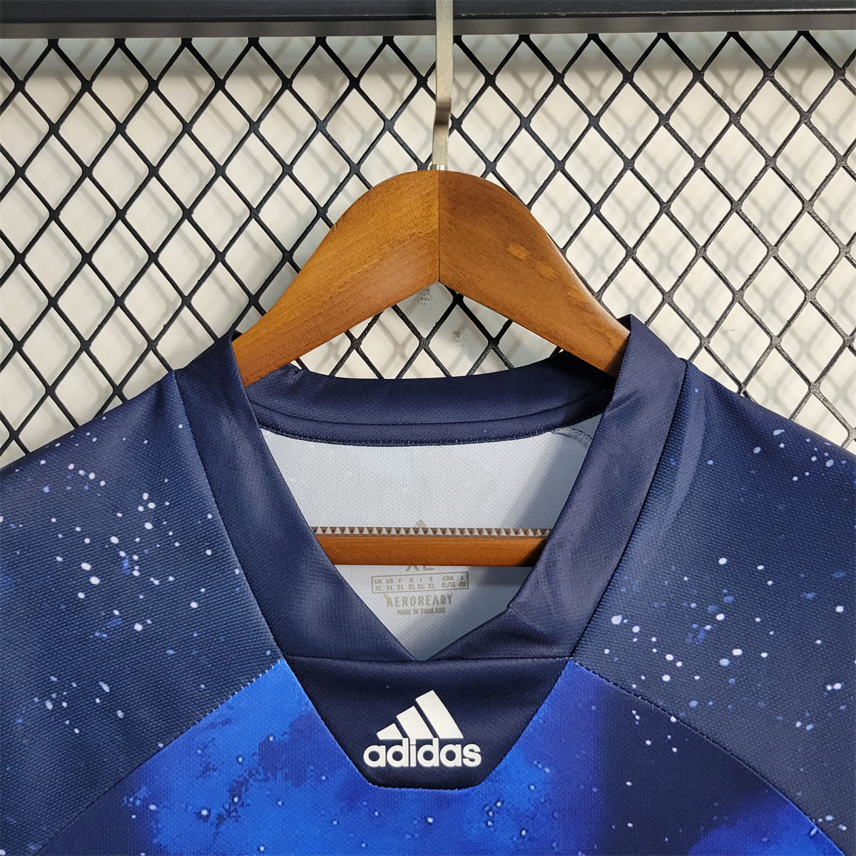 Retro Real Madrid 18/19  Full Sky Star Special Edition jersey Fan Version