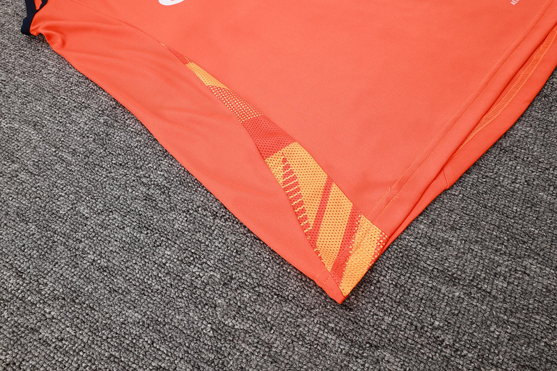 24/25 Manchester United Orange Training Set Shirt and Shorts