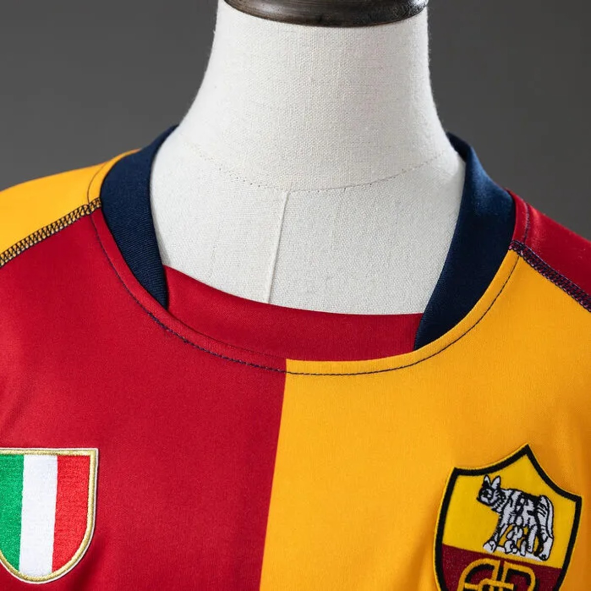 Retro Roma 2001/02 Home Kid Kits