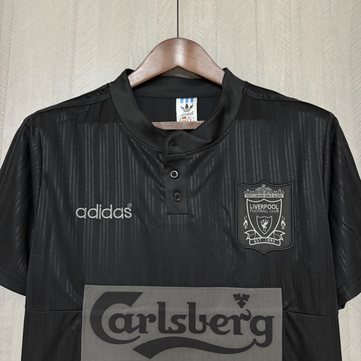 Retro Liverpool 1995 Black jersey Fan Version