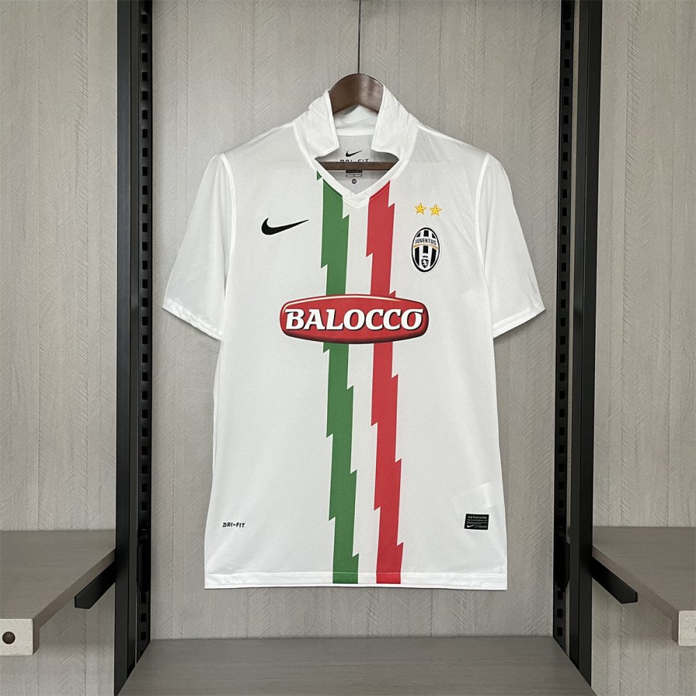 Retro Juventus 10/11 Away jersey Fan Version