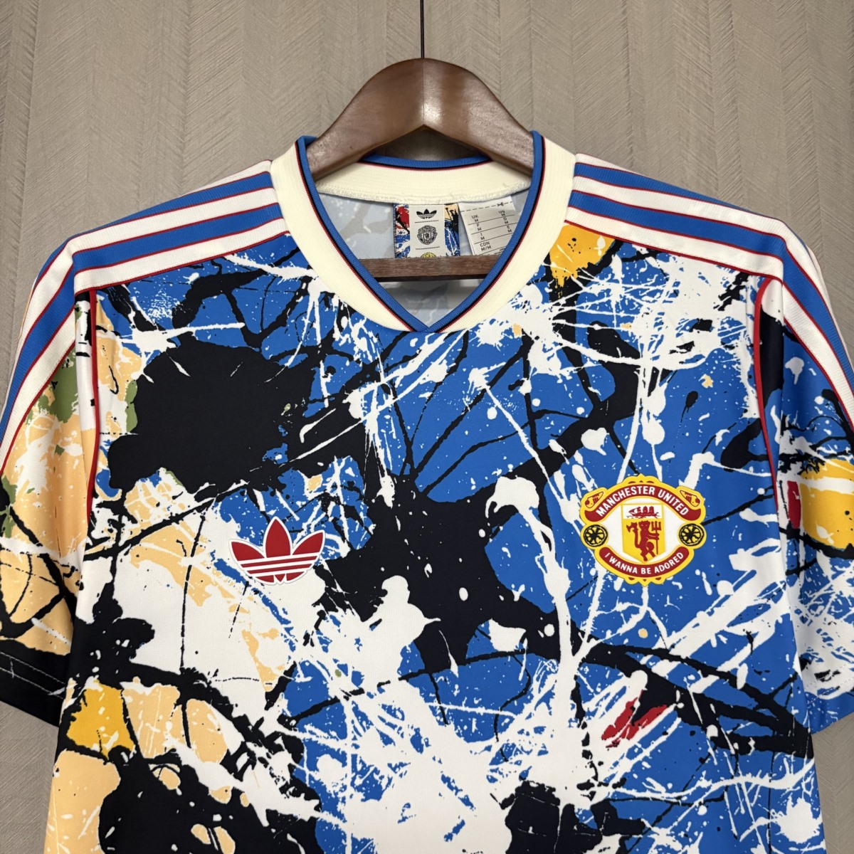 2026 Manchester United CO-Branded jersey Fan version