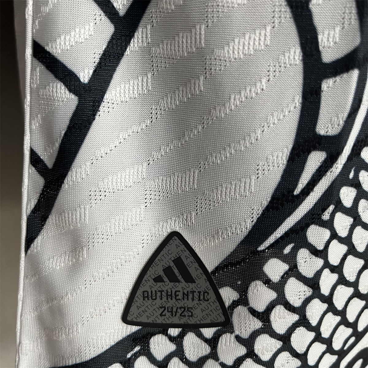 24/25 Real Madrid Edition White Jersey Player Version