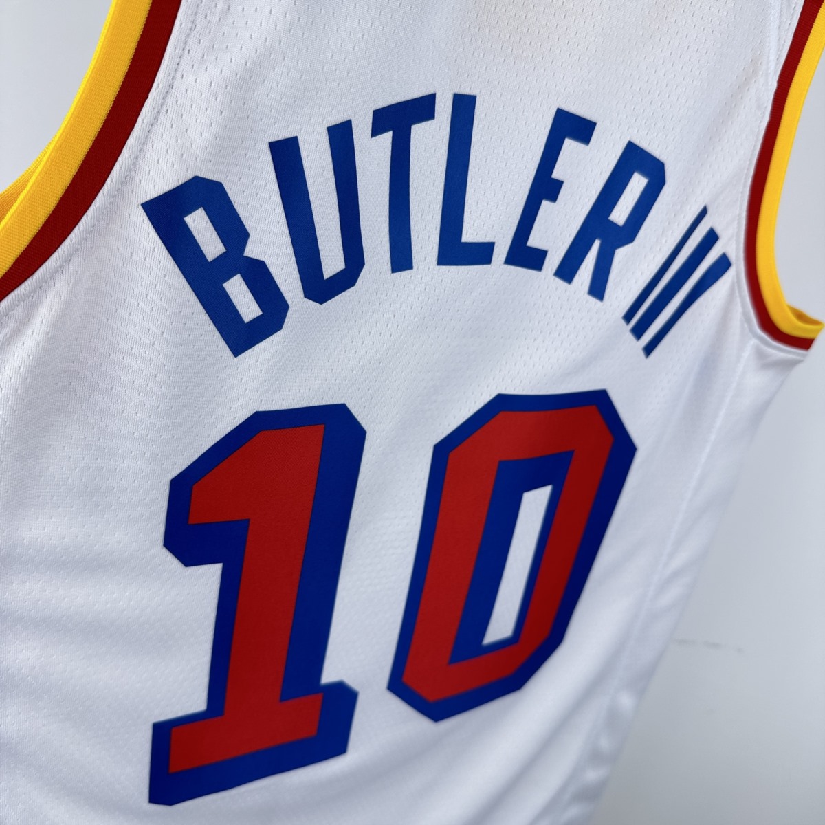 NBA Golden State Warriors 2025 Round Neck Retro Edition White Jersey BUTLER Ⅲ #10 S-XXL
