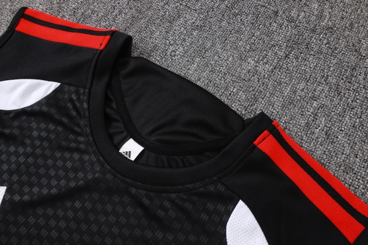 2026 Arsenal Black Training Set Shirt and Shorts