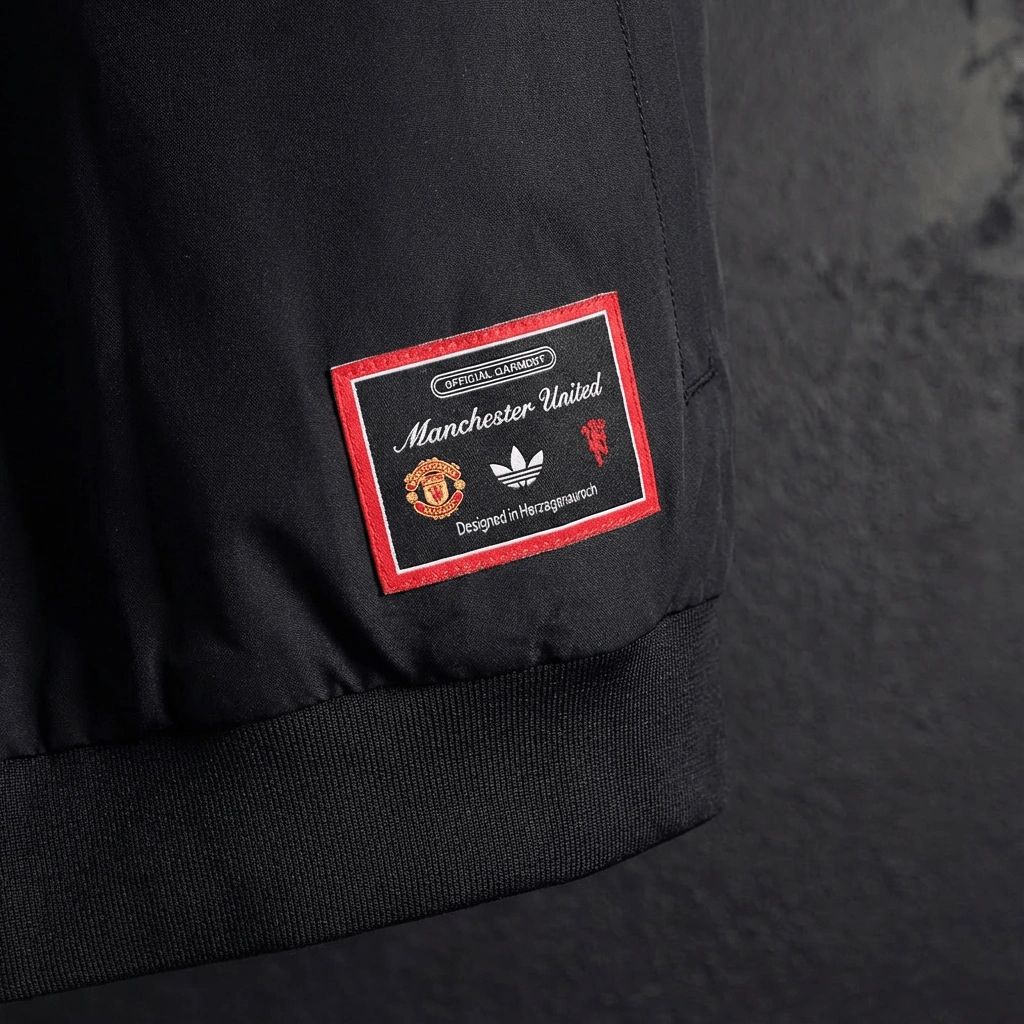 2026 Manchester United Black Windbreaker Sport Unifom