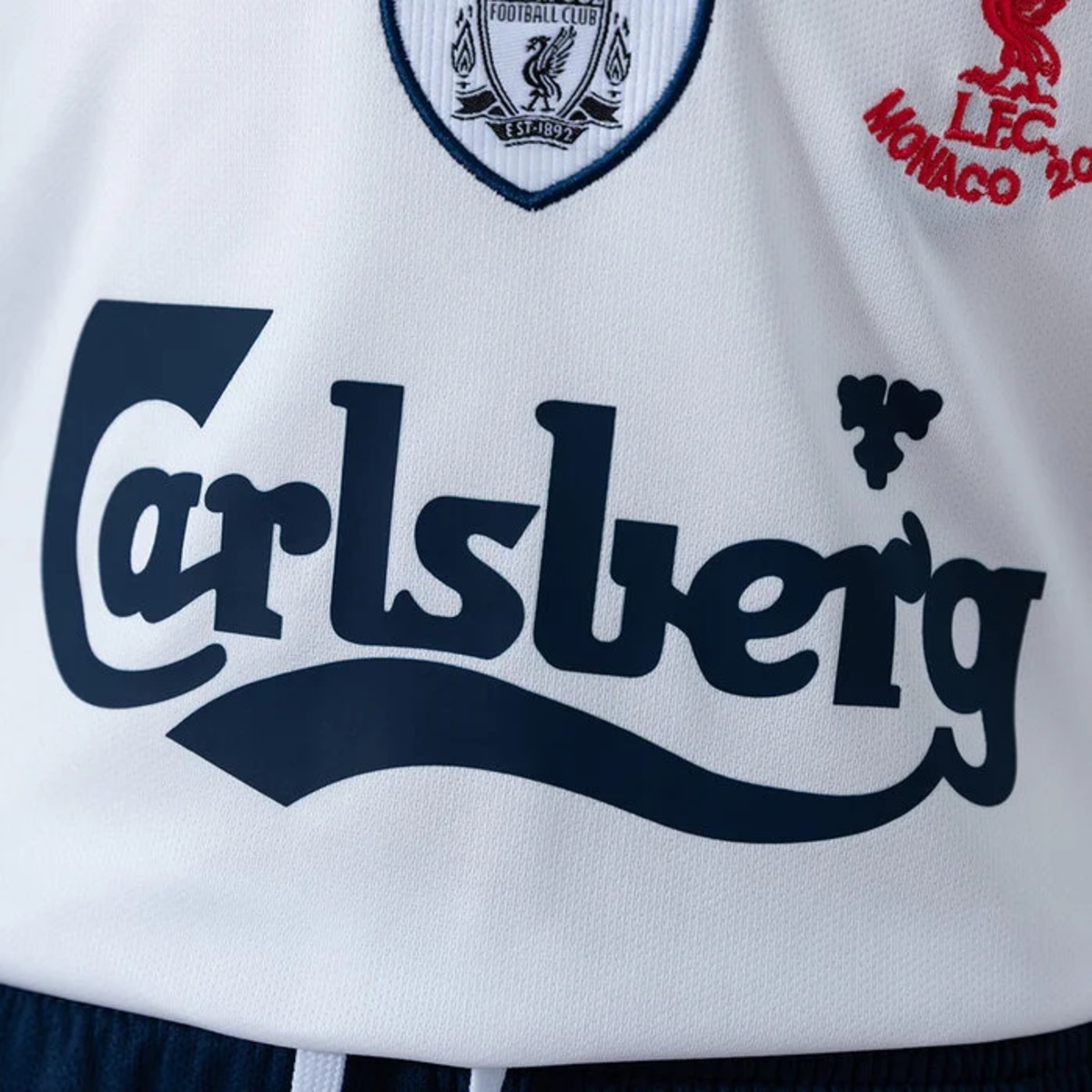 Retro Liverpool 2001/02 Away Kid Kits