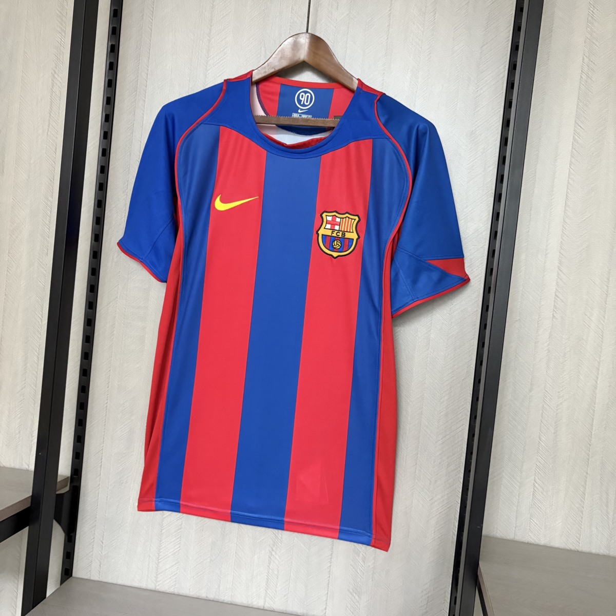 Retro Barcelona 2004/05 Home jersey Fan Version