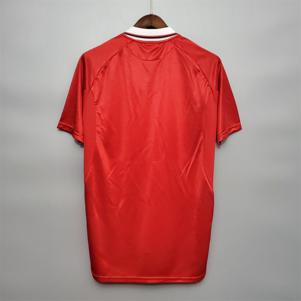 Retro Manchester United 99/00 home jersey Fan Version