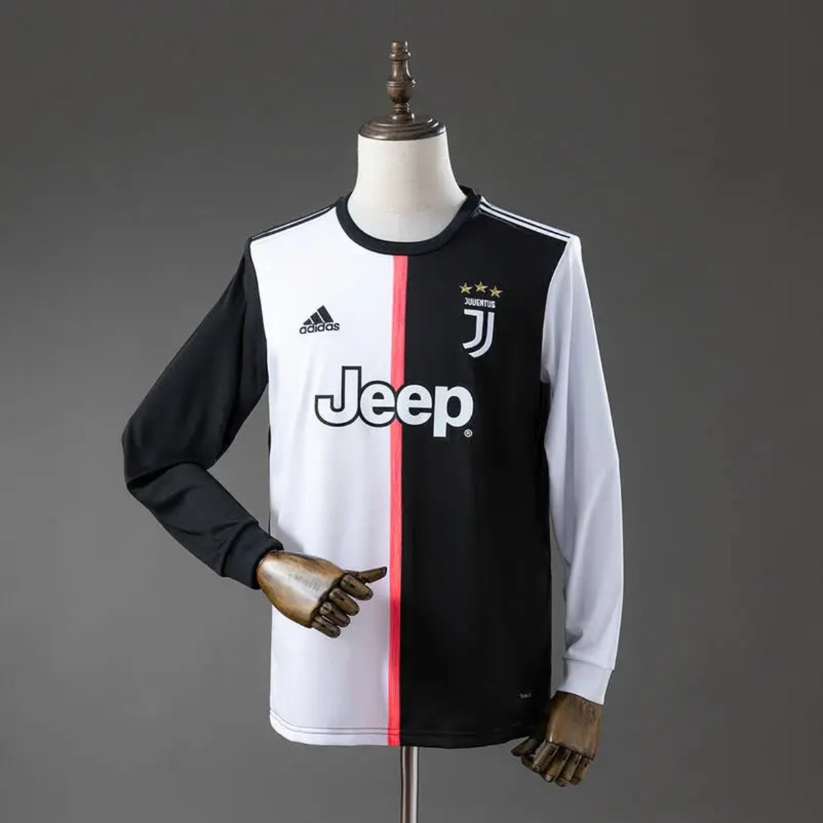 Retro Juventus 19/20 Home jersey Fan Version