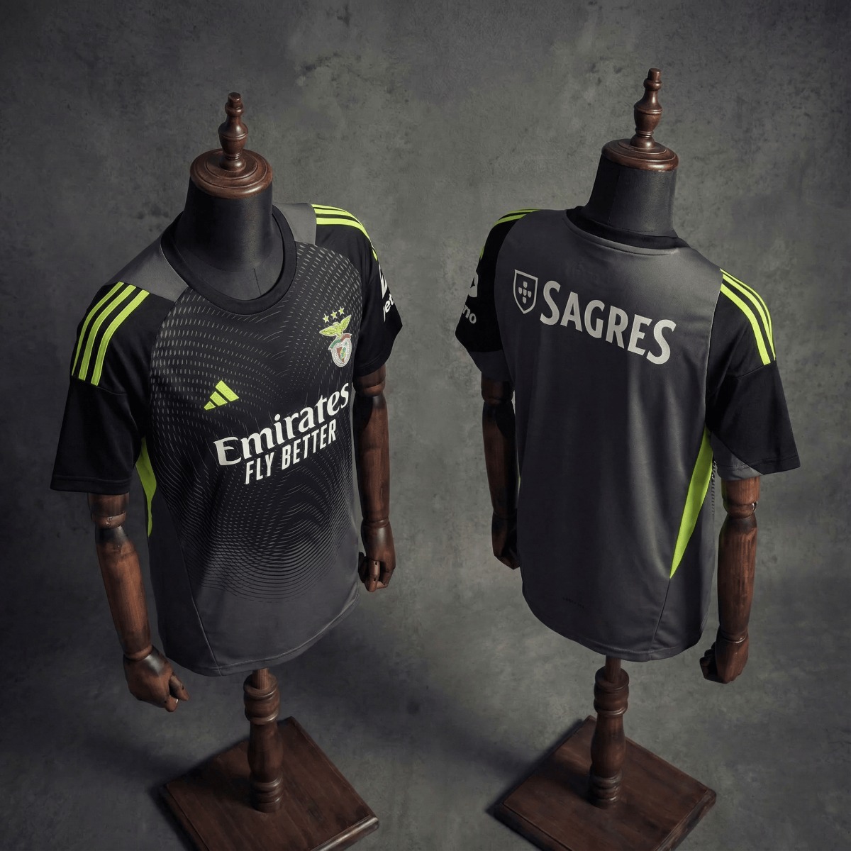 25/26 Benfica Goalkeeper Gray Jersey Fan version