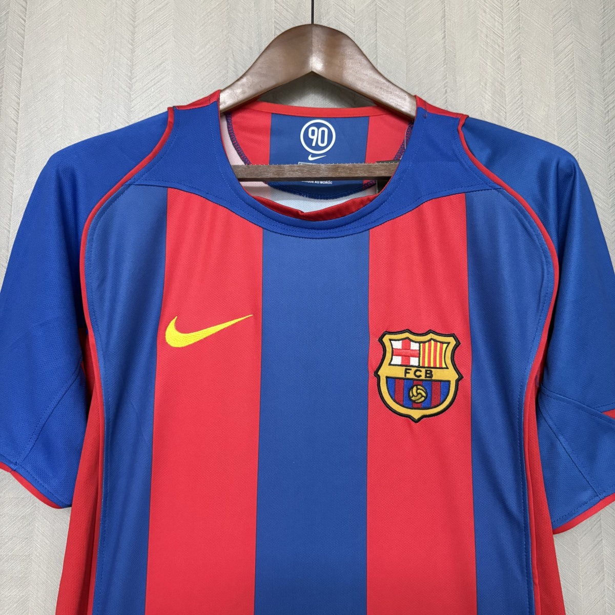Retro Barcelona 2004/05 Home jersey Fan Version