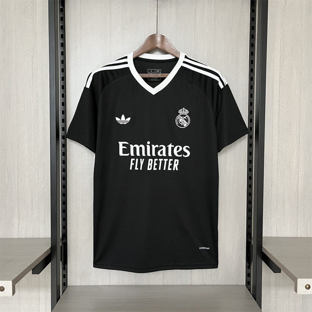 24/25 Real Madrid Black Jersey Fan Version