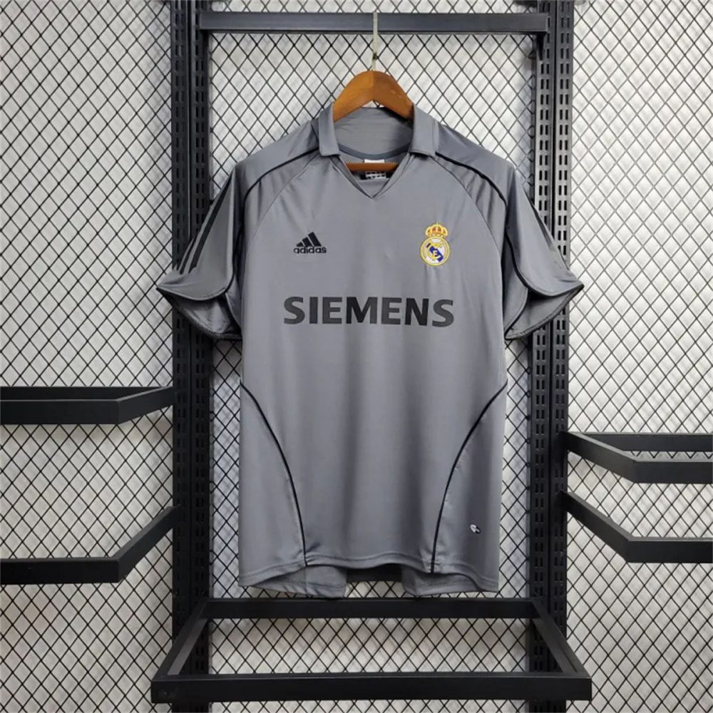 Real Madrid Retro 2005/06 Third Away jersey Fan Version