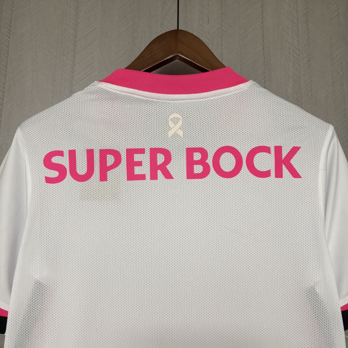 2025/26 Sporting Lisbon Pink October Edition jersey Fan version